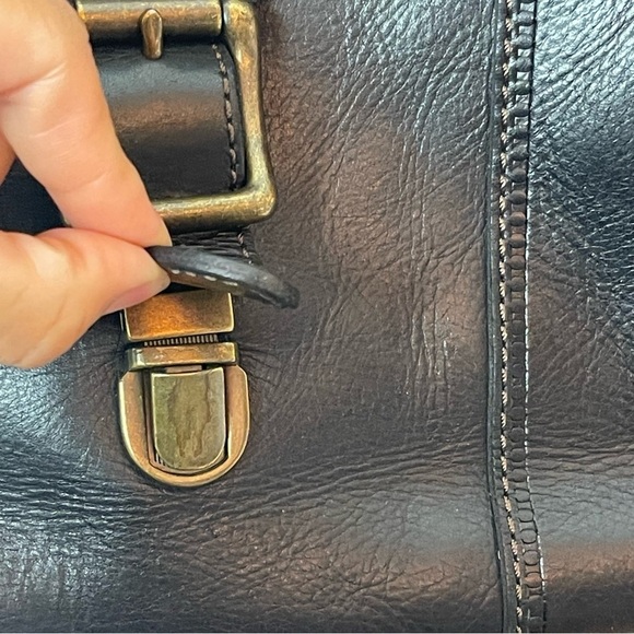 Fossil Vintage Revival Flap Black Leather Crossbody Bag - Picture 6 of 15